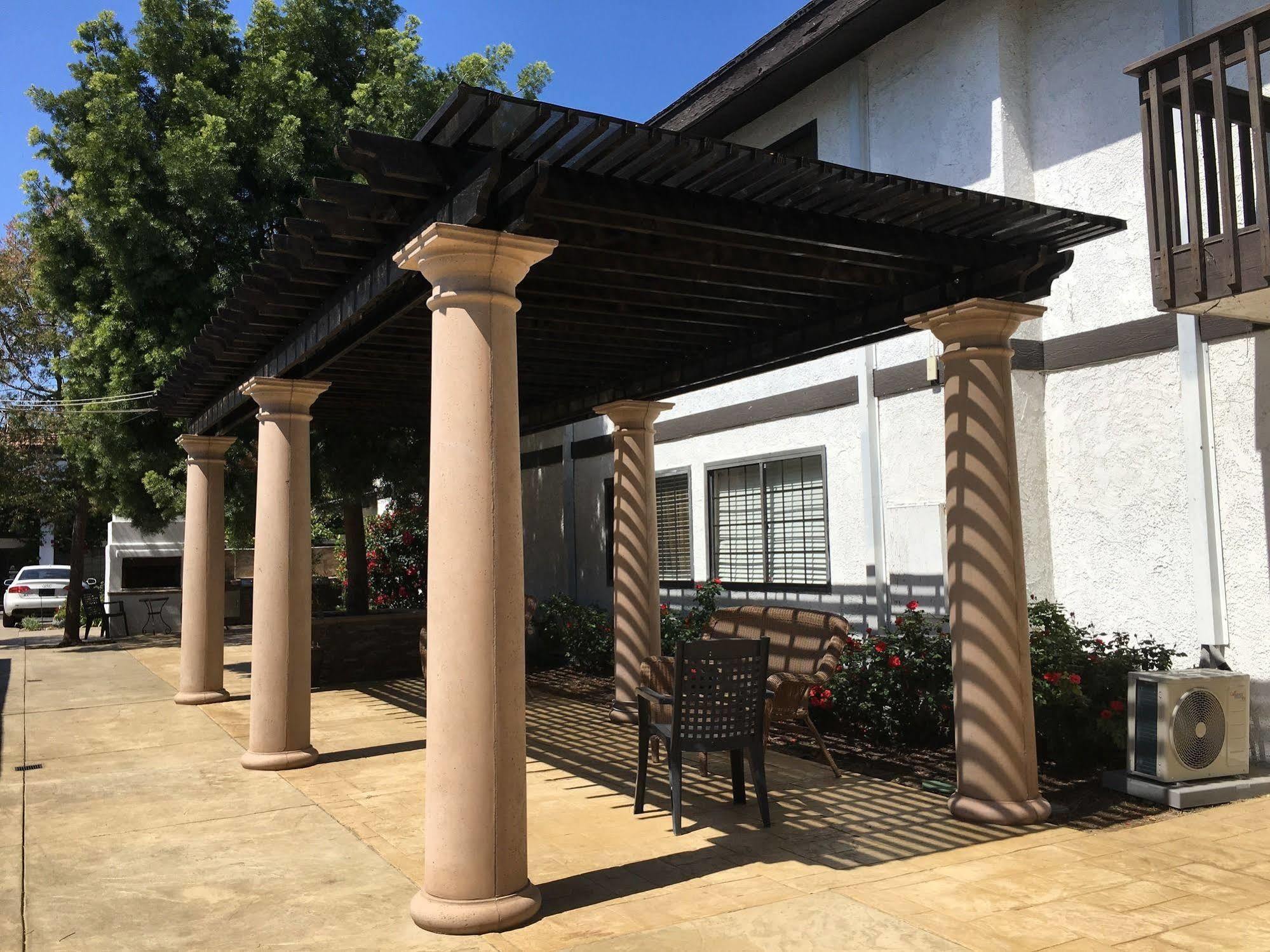 The Lemon Tree Hotel Anaheim Exterior photo