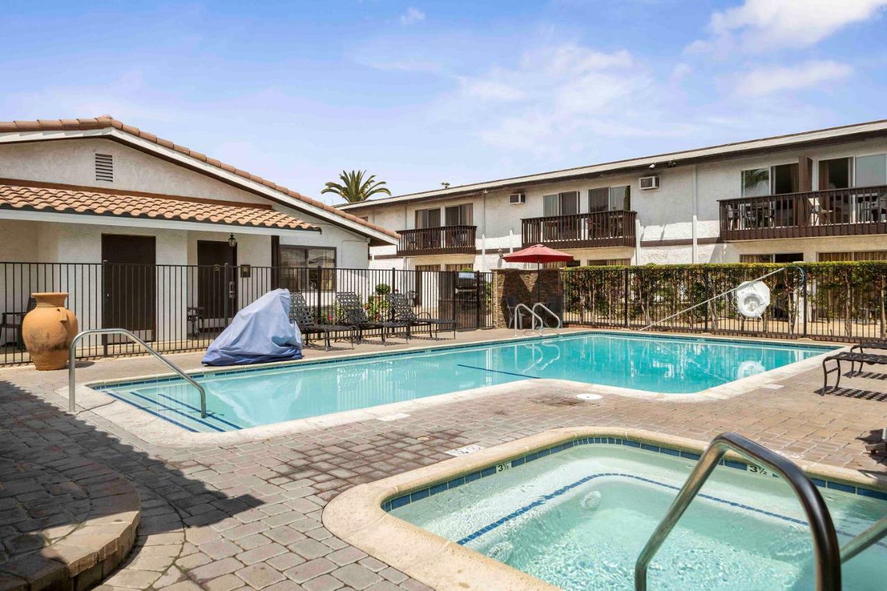 The Lemon Tree Hotel Anaheim Exterior photo